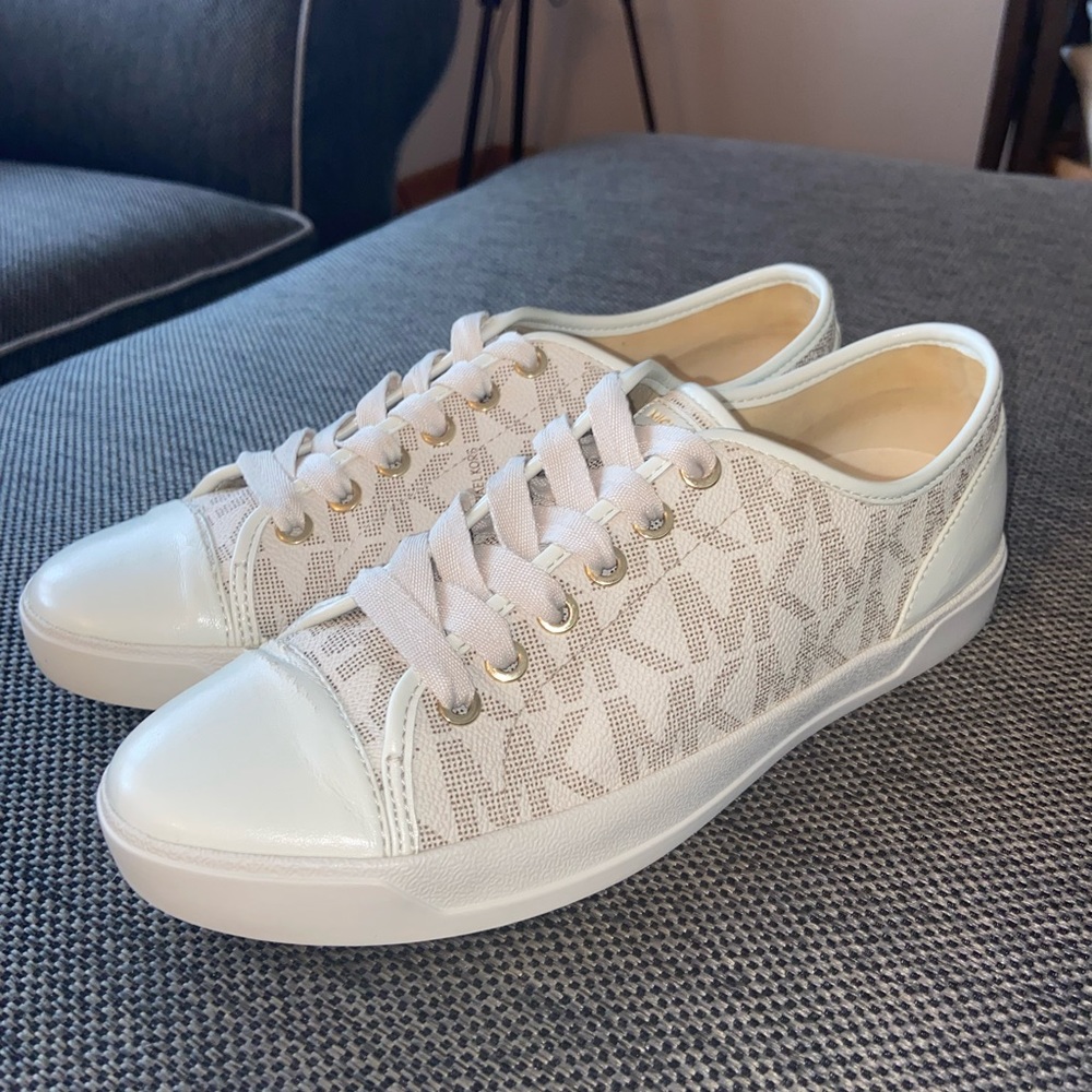 Michael Kors Vanilla Cjty Sneakers Size 7.5